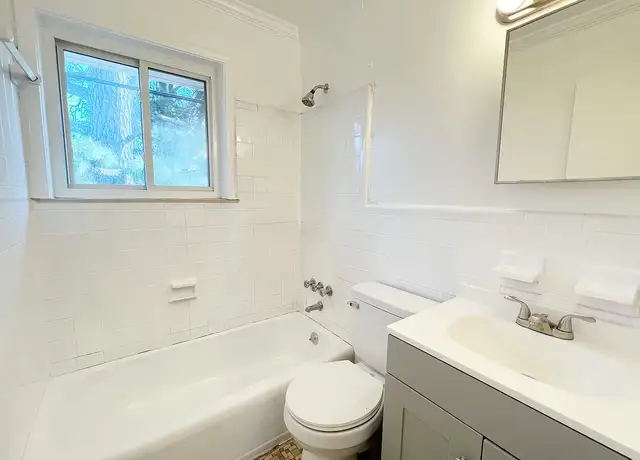 Photo of 6010 Jefferson Ave, Newport News, VA 23605