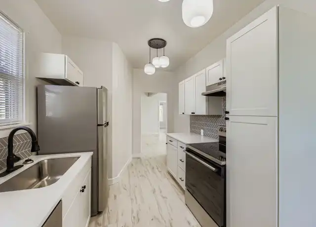 Property at 2318 Hoyt Ave, Everett, WA, 98201, 2 beds, 1 bath, [object Object]