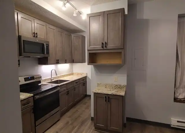 Property at 826 S 10th St Unit 82410, Minneapolis, MN, 55404, 1 bed, 1 bath, [object Object]