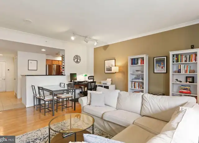 Property at 2220 Fairfax Dr #201, Arlington, VA, 22201, 1 bed, 1 bath, [object Object]
