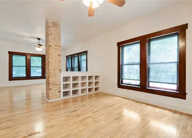 Property at 106 South Avenue B Unit B, Elgin, TX, 78621, 2 beds, 1 bath, [object Object]