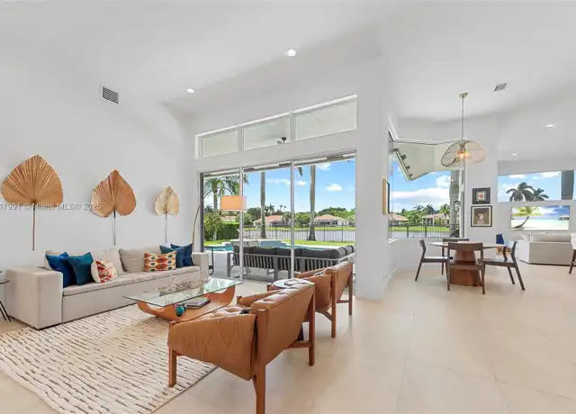 Property at 341 Mallard Rd, Weston, FL, 33327, 4 beds, 3 baths, [object Object]