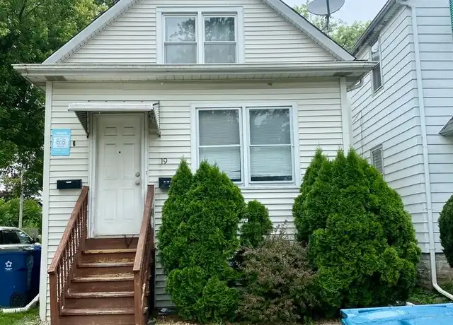 Property at 19 W 32nd St Unit 1, Steger, IL, 60475, 2 beds, 1 bath, [object Object]