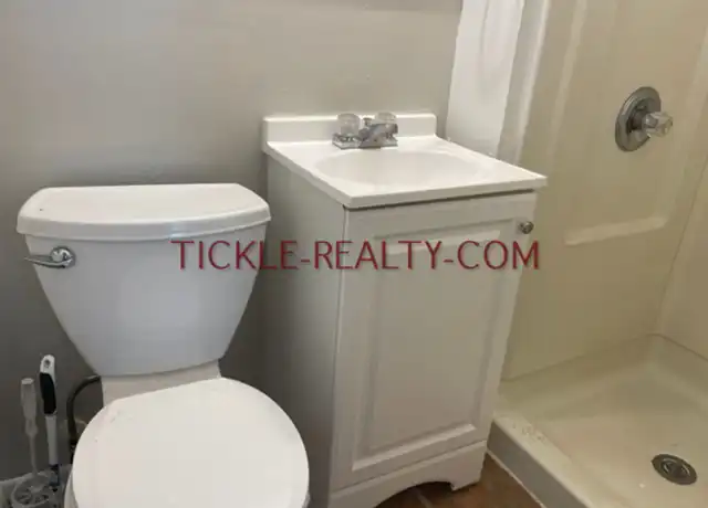 Property at 165 Park Ave Unit 2, Rochester, NY, 14607, 0 beds, 1 bath, [object Object]