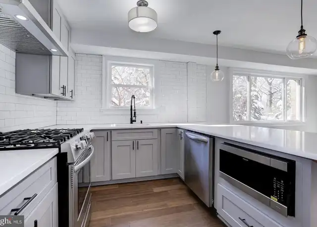 Property at 116 Lee Ave #114, Takoma Park, MD, 20912, 2 beds, 1 bath, [object Object]
