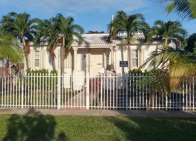 Property at 2955 SW 38th Ave, Coral Gables, FL, 33134, 2 beds, 1 bath, [object Object]