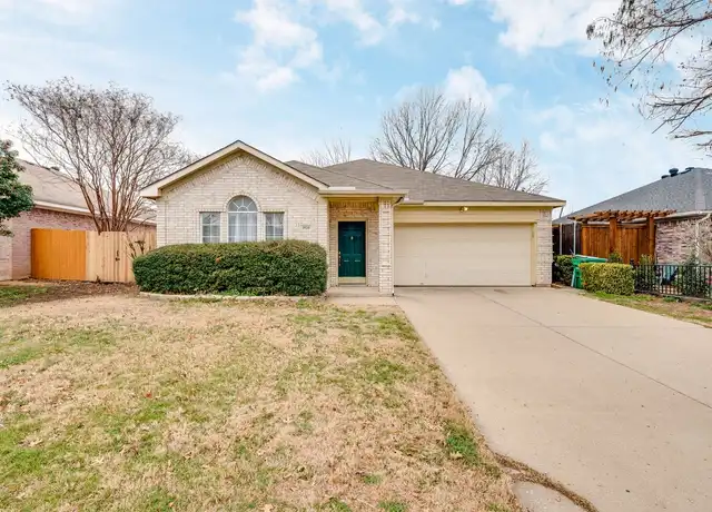 Property at 3920 Parkhaven Dr, Denton, TX, 76210, 3 beds, 2 baths, [object Object]
