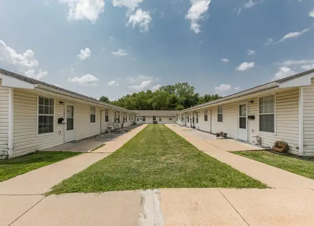 Property at 1735 Hazel Ave Unit 1 Bed, 1 Bath, Carthage, MO, 64836, 1 bed, 1 bath, [object Object]
