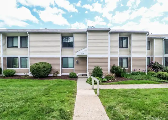 Property at 15 Quincy Close #15, Ridgefield, CT, 06877, 1 bed, 1 bath, [object Object]