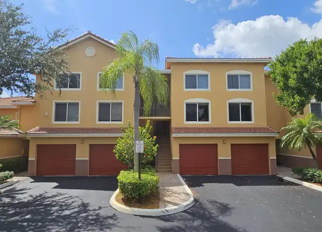 Property at 400 Scotia Dr #203, Hypoluxo, FL, 33462, 3 beds, 2 baths, [object Object]