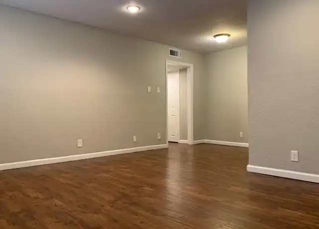 Property at Newport Apartments - 4950 Live Oak St, Dallas, TX, 75206, 1-2 bed, 1 bath, [object Object]