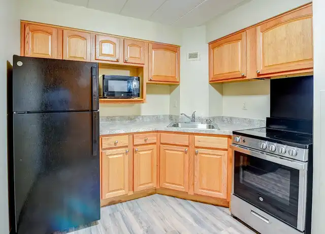 Property at Bellmead Apartments - 815 S Main St, Washington, PA, 15301, 1 bed, 1 bath, [object Object]