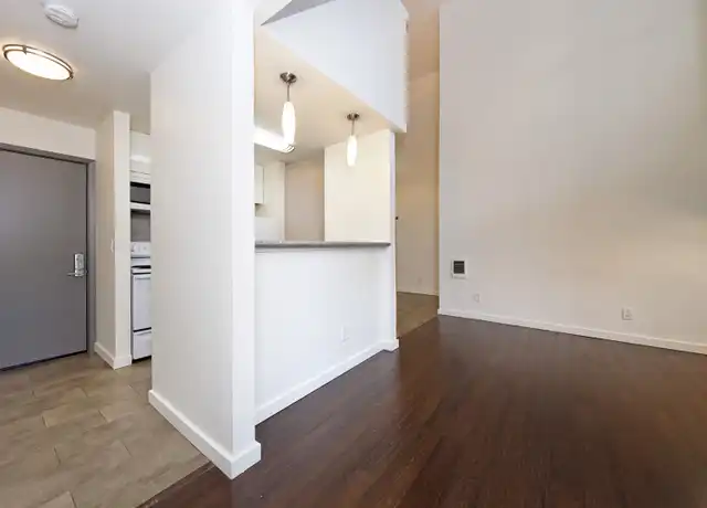 Property at 2240 Blake St Unit 301, Berkeley, CA, 94704, 3 beds, 1 bath, [object Object]