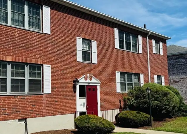 Property at 137 Lake Shore Rd #2, Brighton, MA, 02135, 2 beds, 1 bath, [object Object]