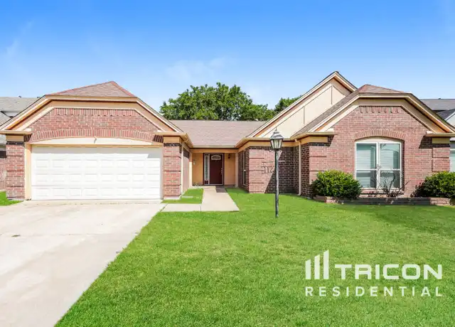 Property at 112 Browning Ln, Grand Prairie, TX, 75052, 4 beds, 2 baths, [object Object]