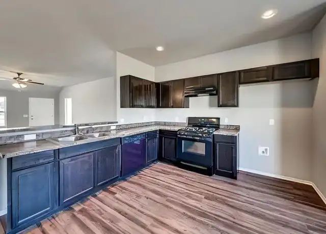 Property at 2942 W McLaren Dr, Fayetteville, AR, 72704, 4 beds, 2 baths, [object Object]