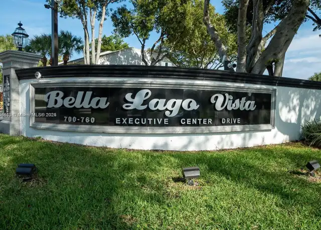 Property at 734 Executive Center Dr #31, West Palm Beach, FL, 33401, 2 beds, 2 baths, [object Object]