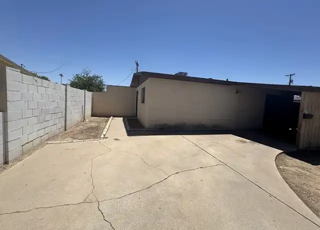 Property at 7747 W Weldon Ave, Phoenix, AZ, 85033, 2 beds, 1 bath, [object Object]