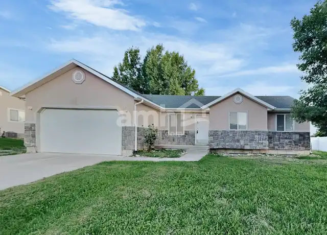 Property at 105 W 1200 S, Payson, UT, 84651, 5 beds, 3 baths, [object Object]