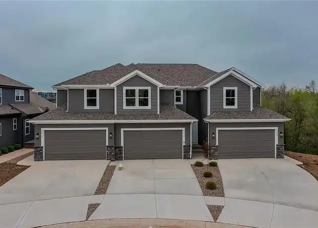 Property at 12304 S Prairie Creek Rd, Olathe, KS, 66061, 3 beds, 2.5 baths, [object Object]