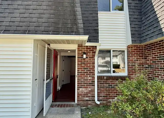 Property at 3 Oakwood Ter Unit 3, Brunswick, ME, 04011, 2 beds, 1 bath, [object Object]