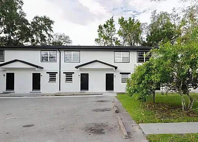 Property at 4251 SW 21st Pl, Gainesville, FL, 32607, 2 beds, 1.5 baths, [object Object]