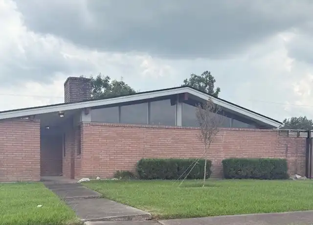 Property at 8214 Glenalta St, Houston, TX, 77061, 3 beds, 2 baths, [object Object]