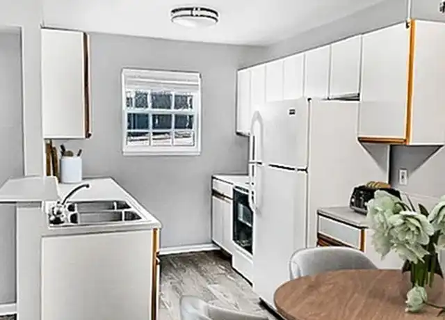 Property at Stoneridge Apartment Homes - 11443 Boulder Dr SE, Lowell, MI, 49331, 1 bed, 1.5 baths, [object Object]