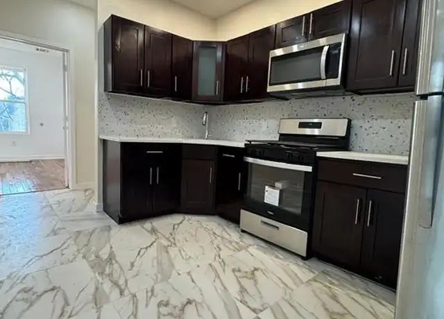 Property at 220-222 S 8th St Unit 2L, Newark, NJ, 07103, 4 beds, 1 bath, [object Object]