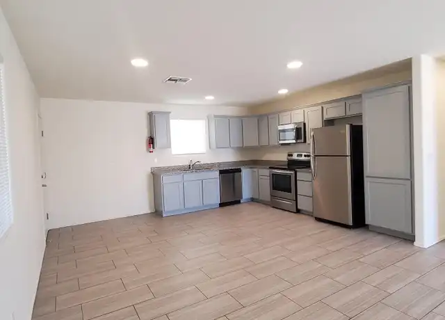 Property at 5915 S Calle Sueno Hermosa, Tucson, AZ, 85706, 3 beds, 2 baths, [object Object]