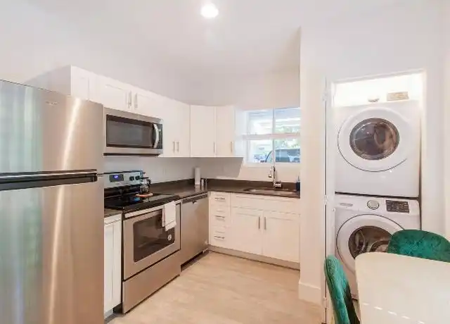 Property at 427 NW 34th St, Miami, FL, 33127, 1 bed, 1 bath, [object Object]