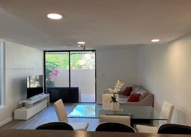 Property at 20006 SW 123rd Dr #20006, Miami, FL, 33177, 2 beds, 1 bath, [object Object]