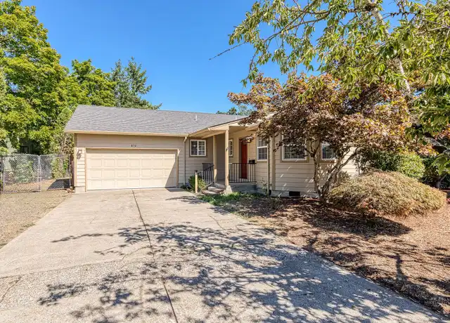 Property at 870 N 2nd St, Silverton, OR, 97381, 3 beds, 2 baths, [object Object]