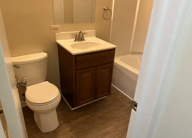 Property at 105 N Blue Ridge Ave Unit 2, Culpeper, VA, 22701, 2 beds, 1 bath, [object Object]