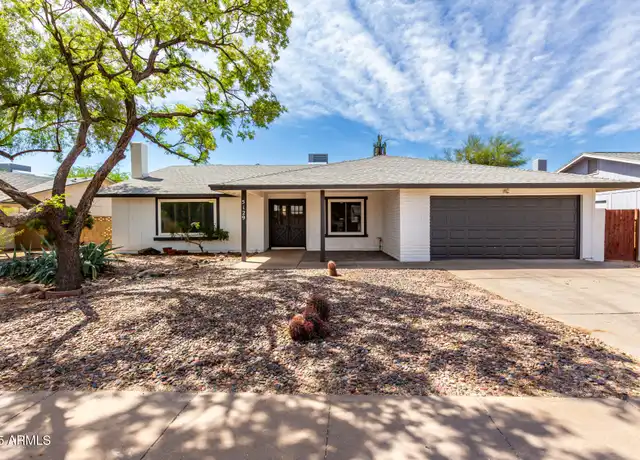 Property at 5129 E Half Moon Dr, Phoenix, AZ, 85044, 3 beds, 2 baths, [object Object]