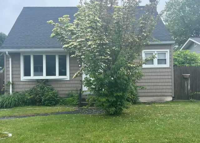 Property at 22 Westminster Dr, Shirley, NY, 11967, 4 beds, 1 bath, [object Object]