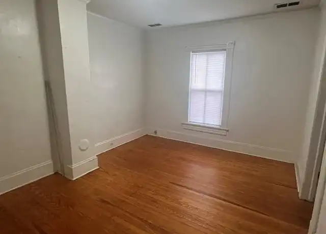 Property at 1041 Chesapeake Ave #6, Chesapeake, VA, 23324, 1 bed, 1 bath, [object Object]
