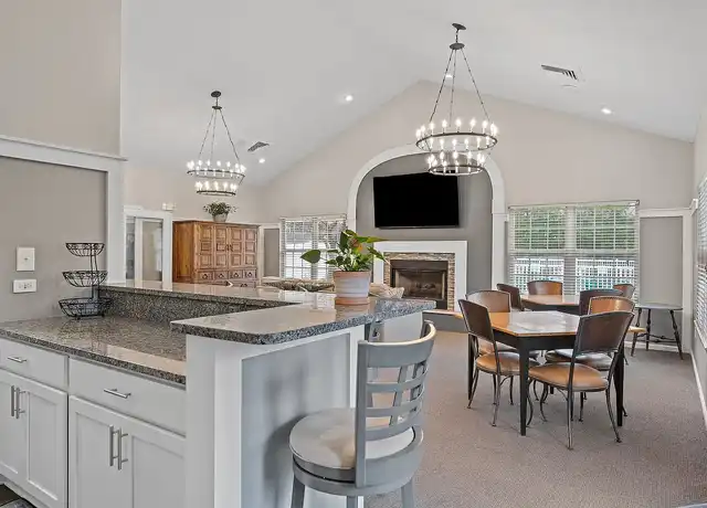 Property at Mannington Place - 4320 Mannington Blvd, Stow, OH, 44224, 2 beds, 1.5 baths, [object Object]