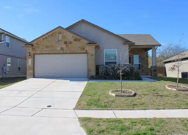 Property at 1346 Ace Rnch, New Braunfels, TX, 78130, 4 beds, 2 baths, [object Object]