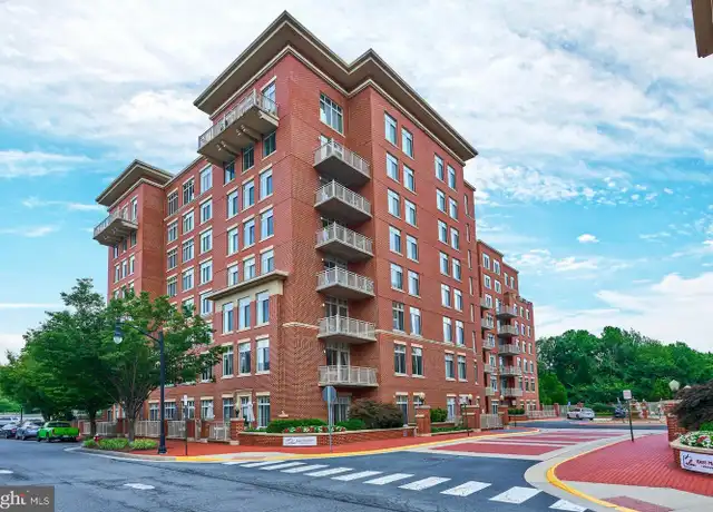 Property at 4490 Market Commons Dr #501, Fairfax, VA, 22033, 2 beds, 2 baths, [object Object]