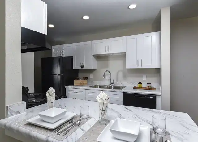 Property at Remington House Apartments - 600 Barwood Park, Austin, TX, 78753, 1-2 bed, 1-2 bath, [object Object]