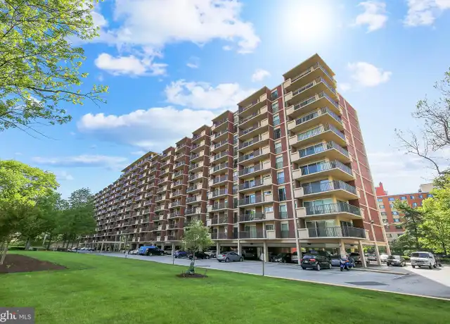 Property at 1300 Army Navy Dr #604, Arlington, VA, 22202, 1 bed, 1 bath, [object Object]