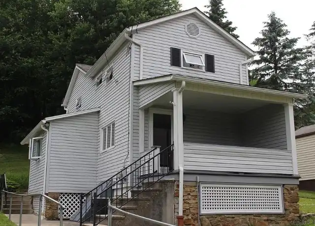 Property at 207 Burkhard St, Johnstown, PA, 15906, 2 beds, 1 bath, [object Object]