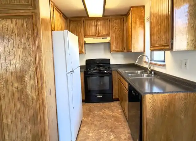 Property at 27949 Tyler Ln #346, Canyon Country, CA, 91387, 3 beds, 2 baths, [object Object]