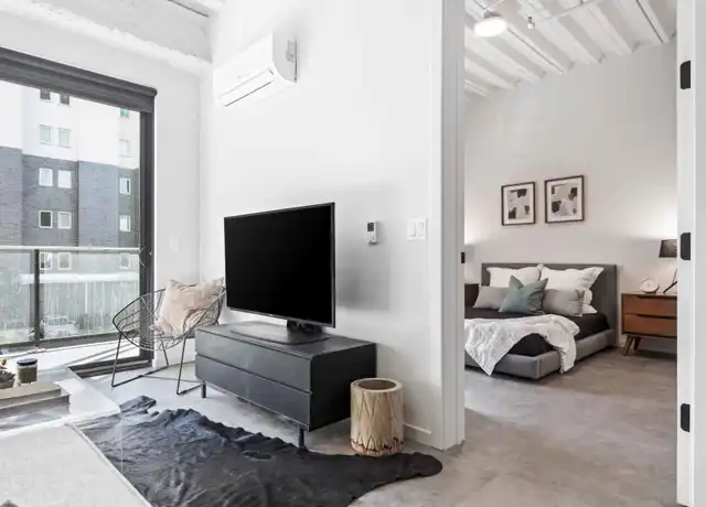 Property at 1222 W Jackson Blvd Unit 201, Chicago, IL, 60607, 1 bed, 1 bath, [object Object]