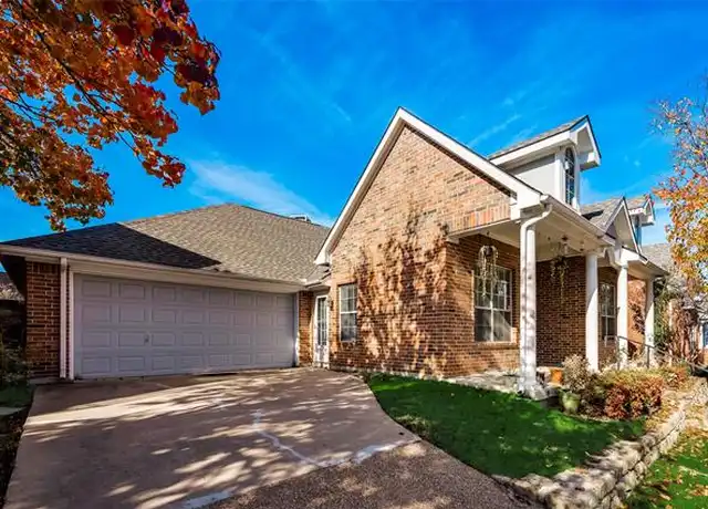 Property at 555 Southridge Way, Irving, TX, 75063, 3 beds, 2 baths, [object Object]