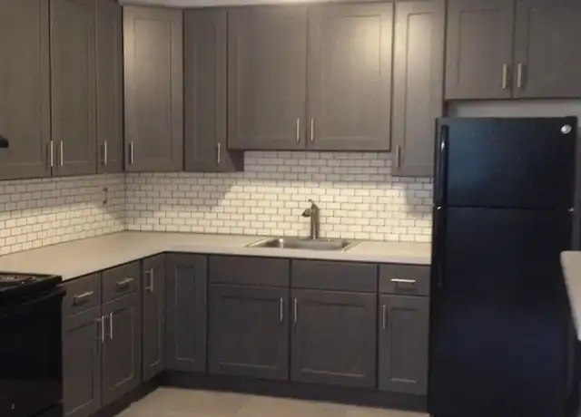 Property at 308 W Sylvania Ave, Neptune, NJ, 07753, 1 bed, 1 bath, [object Object]
