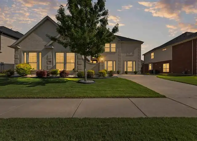 Property at 2711 La Jolla Blvd, Grand Prairie, TX, 75054, 5 beds, 3.5 baths, [object Object]
