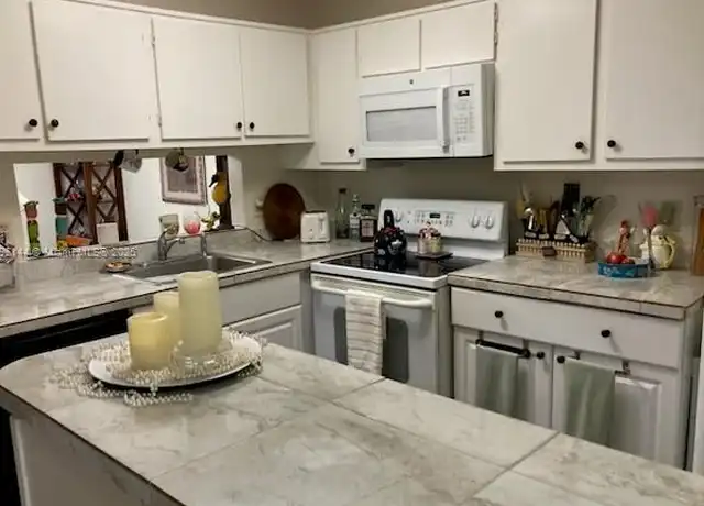 Property at 6272 Chasewood Dr Unit B, Jupiter, FL, 33458, 2 beds, 2 baths, [object Object]