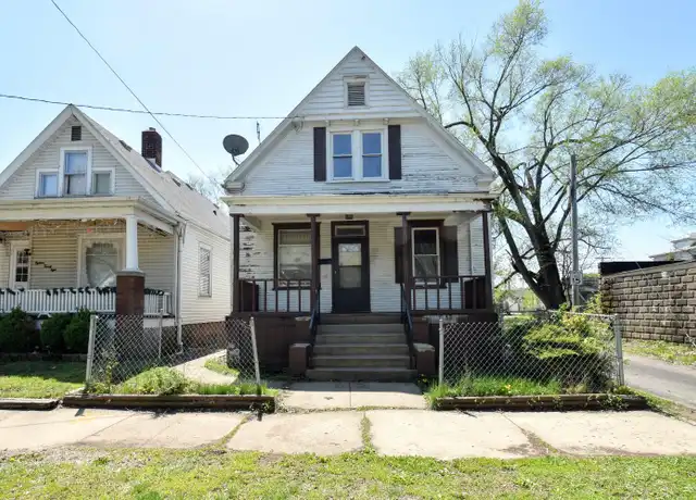 Property at 1832 W Butler St, Peoria, IL, 61605, 3 beds, 1 bath, [object Object]